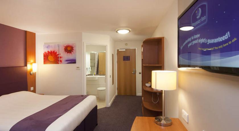 Premier Inn Glasgow - Bellshill Мъдъруел Стая снимка