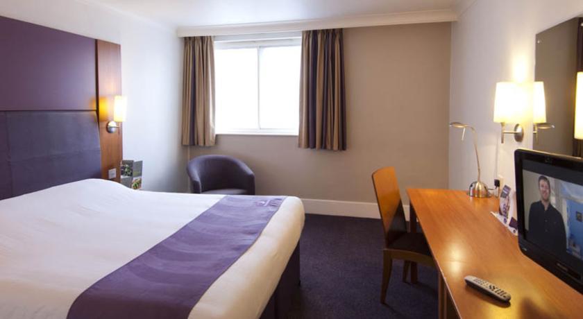 Premier Inn Glasgow - Bellshill Мъдъруел Екстериор снимка